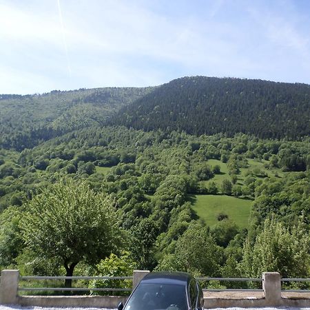 L'Esquerade Διαμέρισμα Castillon-de-Larboust Δωμάτιο φωτογραφία